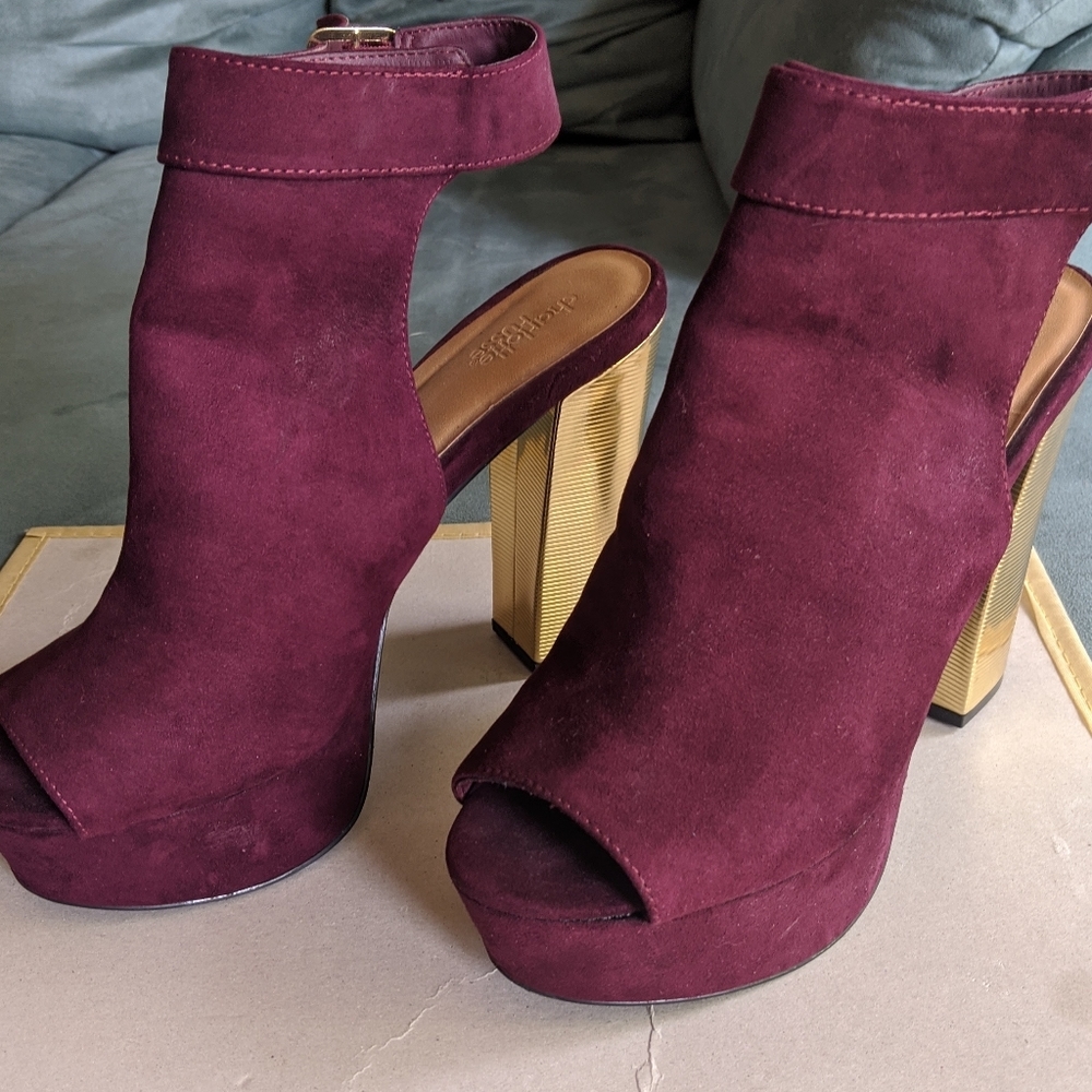Charlotte Russe Purple Pumps